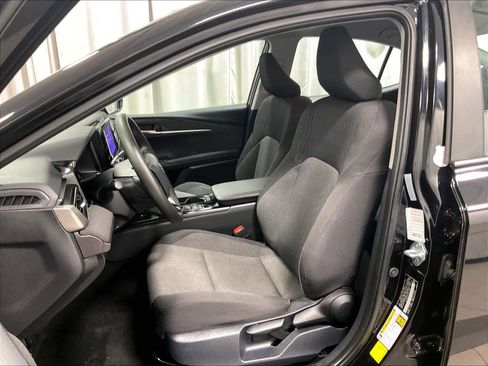 Certified 2025 Toyota Camry LE image 10