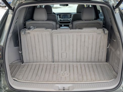 Used 2016 Toyota Highlander Limited image 40