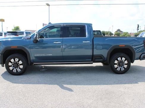 Used 2024 GMC Sierra 2500 Denali w/ Denali Reserve Package AWD/4WD image 10