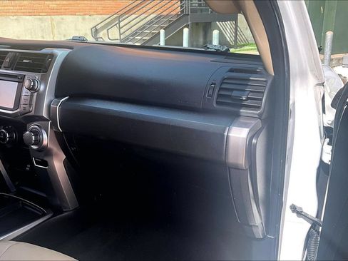 Used 2017 Toyota 4Runner SR5 RWD image 21