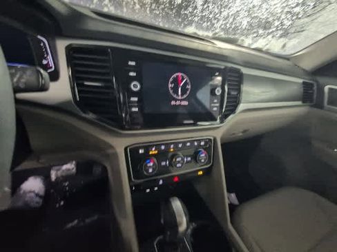 Certified 2023 Volkswagen Atlas SE image 12