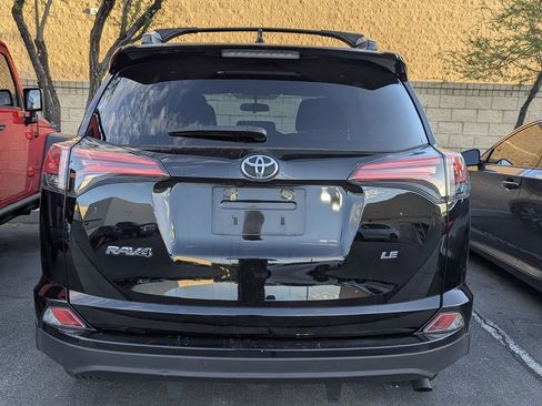 Used 2016 Toyota RAV4 LE FWD image 5