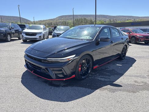 Certified 2025 Hyundai Elantra N w/ Cargo Package FWD image 8