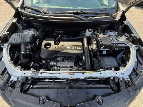 Used 2020 Chevrolet Equinox LS w/ LPO, Floor Liner Package FWD image 25