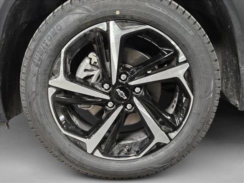 Used 2022 Chevrolet TrailBlazer RS w/ Sun and Liftgate Package image 23