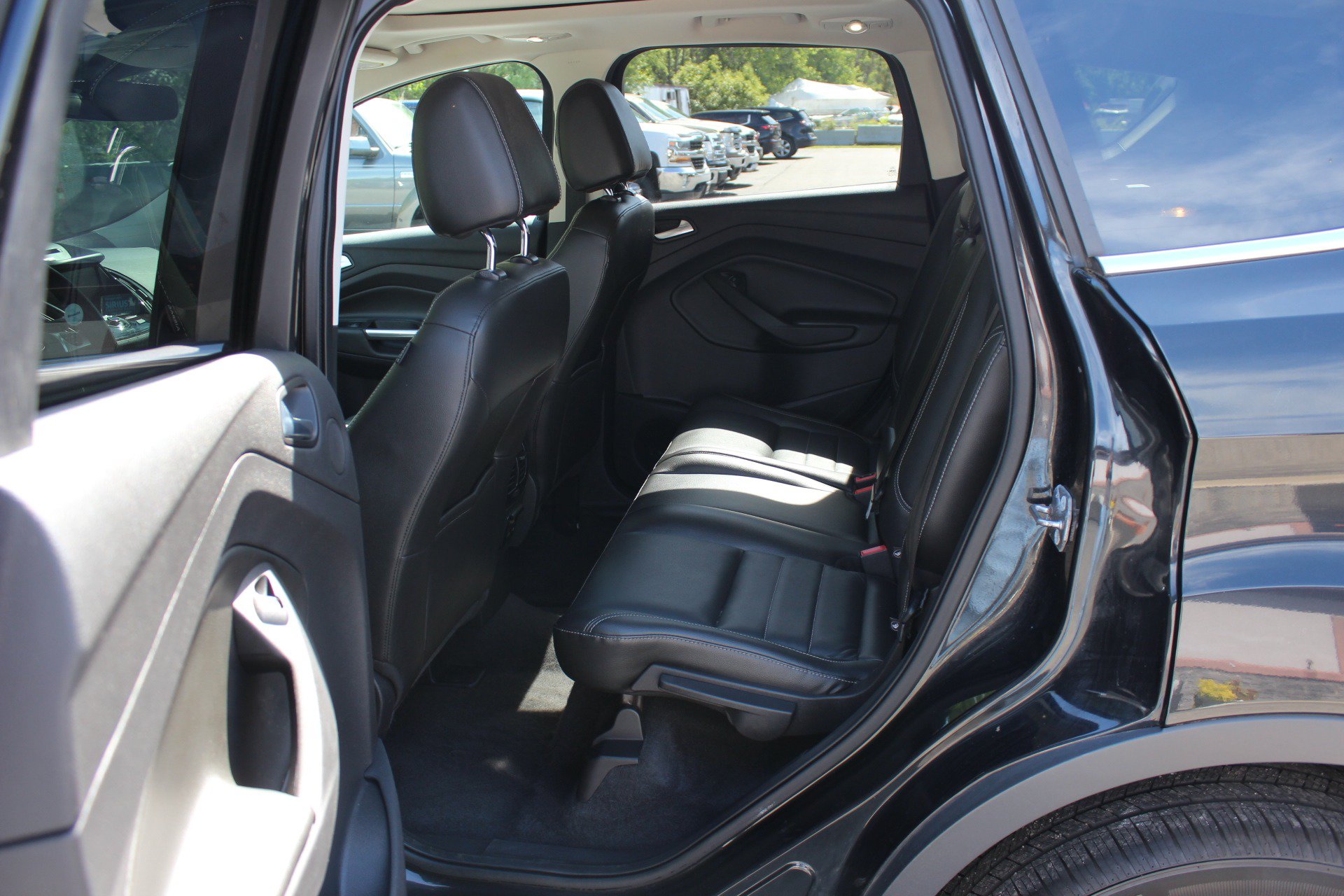 Used 2014 Ford Escape Titanium AWD/4WD image 32