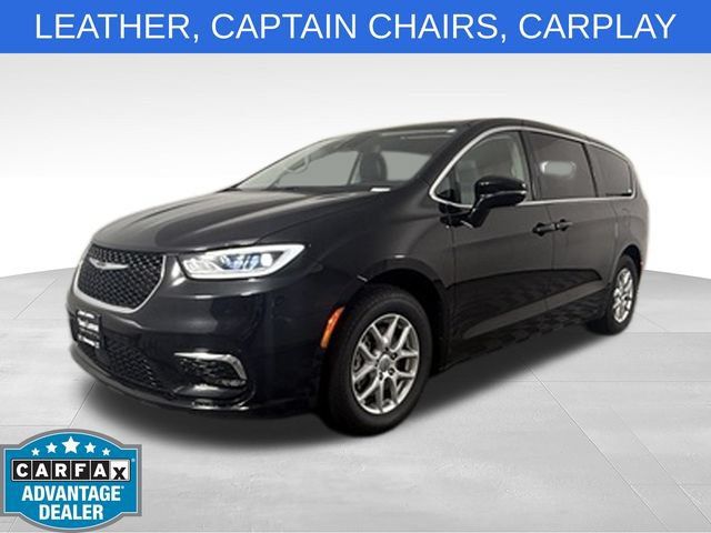 Used 2024 Chrysler Pacifica Touring-L FWD image 8