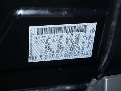 Certified 2025 Nissan Rogue SV image 20