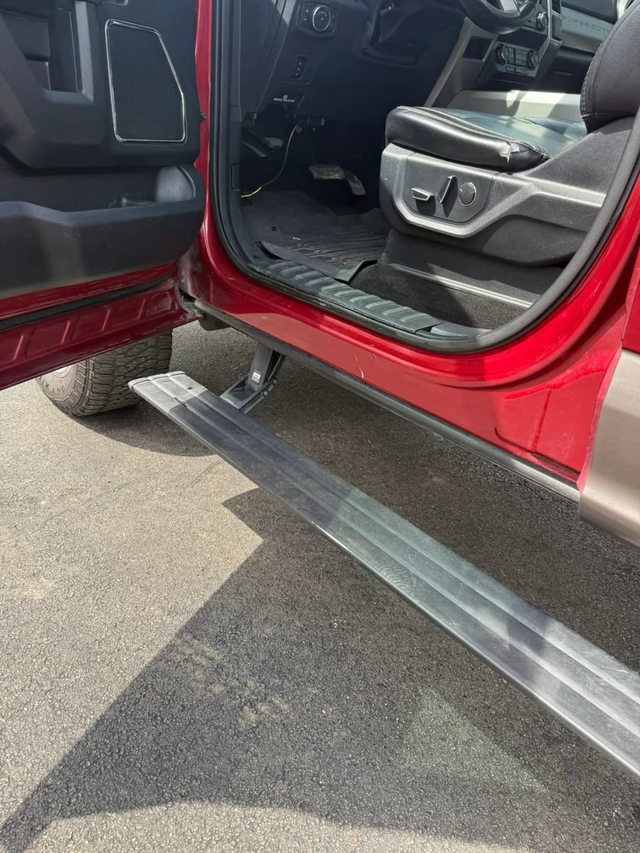 Used 2019 Ford F350 Lariat w/ Lariat Value Package AWD/4WD image 28