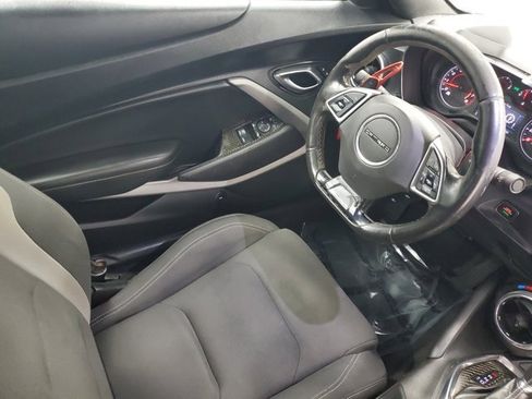 Used 2019 Chevrolet Camaro LT image 9