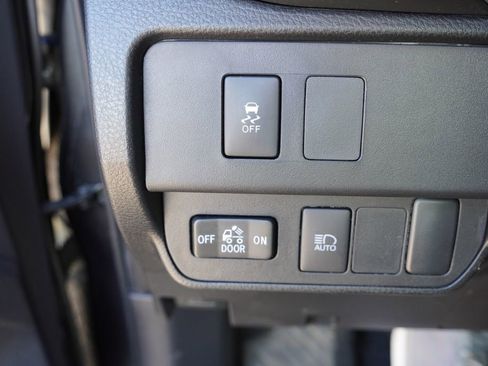 Used 2023 Toyota Tacoma SR5 AWD/4WD image 23