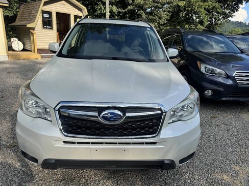 Used 2015 Subaru Forester 2.5i Touring w/ Eyesight & Navigation System AWD/4WD image 2