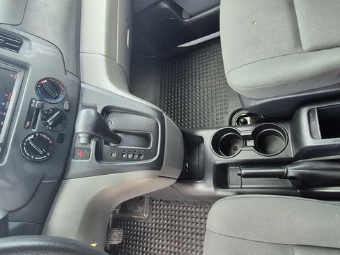 Used 2021 Nissan NV200 S FWD image 17