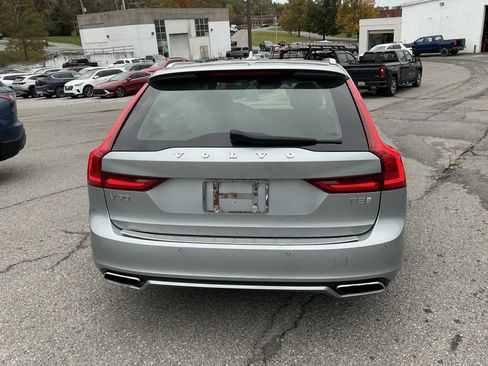 Used 2019 Volvo V90 T5 R-Design w/ Advanced Package image 4