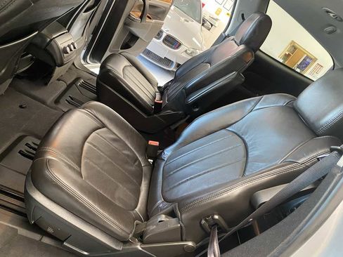 Used 2012 Buick Enclave Leather image 24