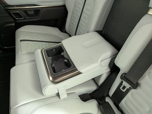 Used 2023 Rivian R1S Adventure image 38