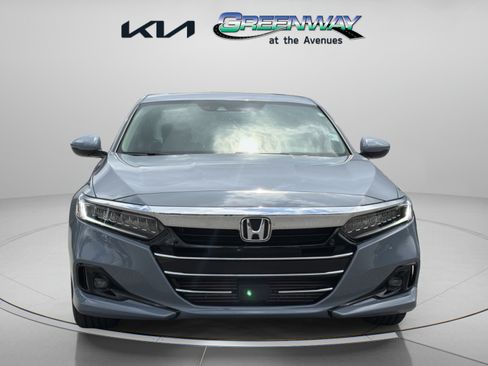 Used 2021 Honda Accord Touring image 2