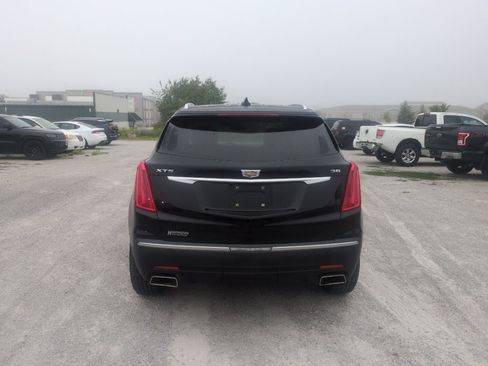 Used 2017 Cadillac XT5 Luxury w/ Driver Awareness Package FWD image 6