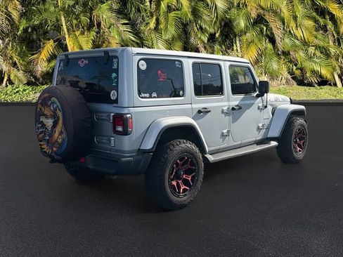 Used 2022 Jeep Wrangler Unlimited Sahara w/ Cold Weather Group AWD/4WD image 5