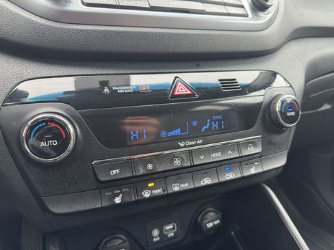 Used 2016 Hyundai Tucson Limited image 27