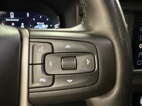 Used 2024 GMC Yukon Denali w/ Advanced Technology Package AWD/4WD image 23