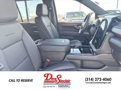 New 2026 GMC Yukon Denali w/ Sun & Power Step Package AWD/4WD image 26