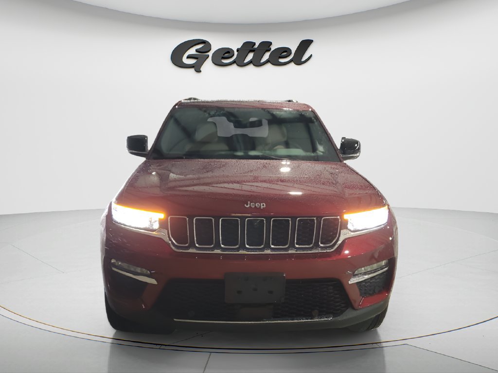 Used 2024 Jeep Grand Cherokee Limited w/ Luxury Tech Group II RWD image 2