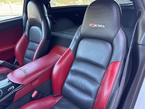Used 2007 Chevrolet Corvette Z06 w/ Preferred Equipment Group RWD image 34