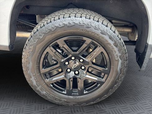 Used 2024 Chevrolet Silverado 1500 LT Trail Boss image 28