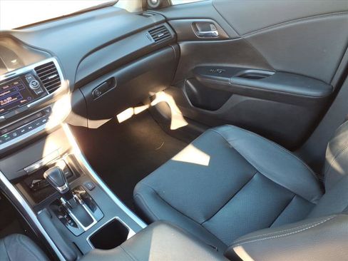 Used 2015 Honda Accord EX-L image 16