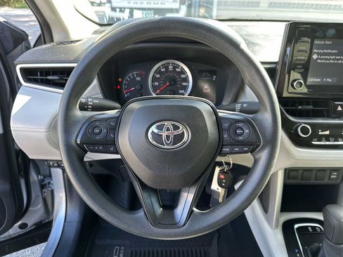 Used 2022 Toyota Corolla Cross L FWD image 20
