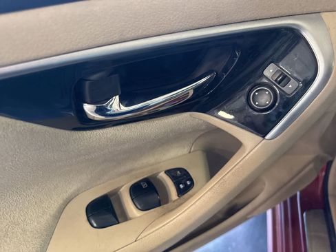 Used 2013 Nissan Altima 2.5 SV FWD image 20