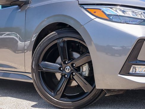 Used 2023 Nissan Sentra SR w/ Trunk Package image 2