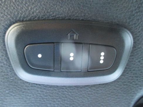 Used 2023 Jeep Gladiator Overland image 28