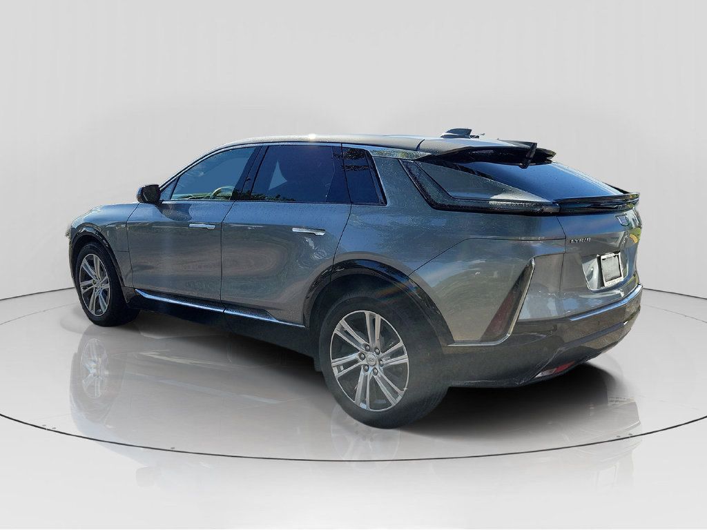 Used 2024 Cadillac Lyriq Tech RWD image 5