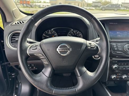 Used 2015 Nissan Pathfinder SL w/ SL Tech Package FWD image 17