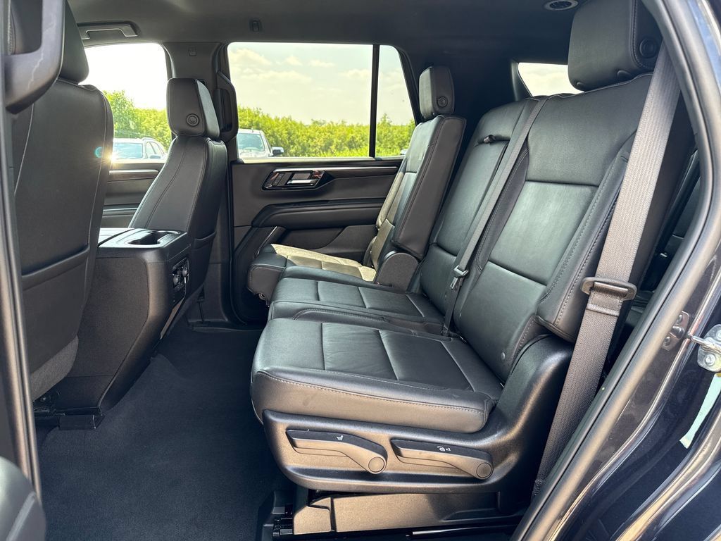 Certified 2025 Chevrolet Tahoe Z71 AWD/4WD image 29