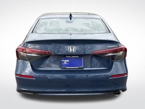 Used 2025 Honda Civic Sport image 4
