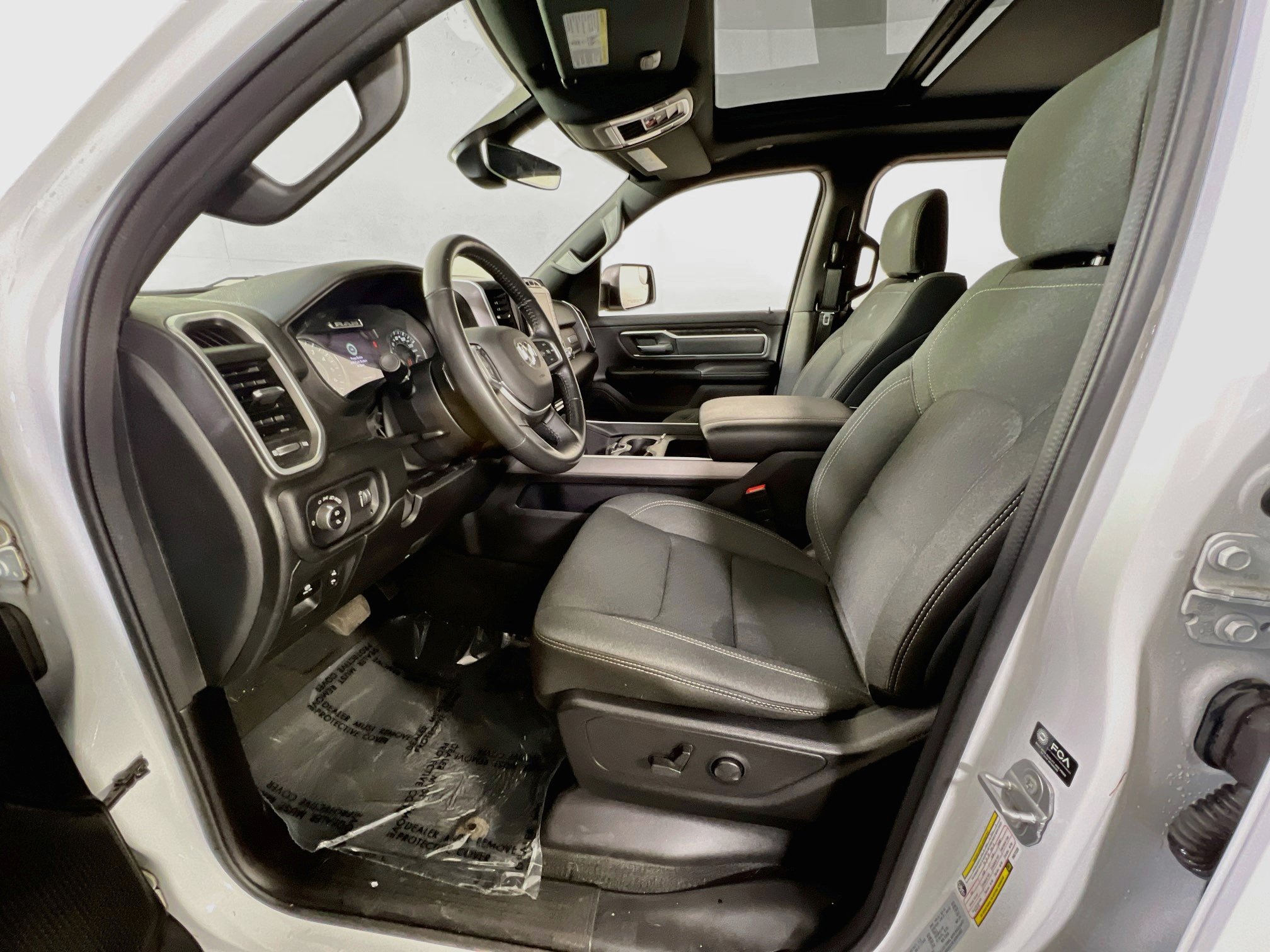 Used 2023 RAM 1500 Big Horn AWD/4WD image 21