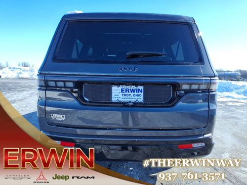 New 2026 Jeep Grand Wagoneer L Limited w/ Premium Group II AWD/4WD image 4
