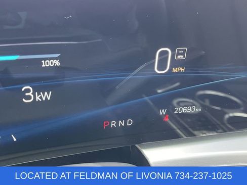 Used 2024 Cadillac Lyriq Sport image 12