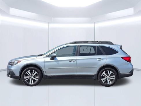Used 2018 Subaru Outback 2.5i Limited AWD/4WD image 15