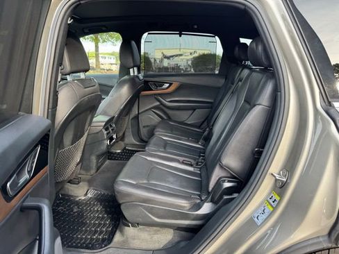 Used 2017 Audi Q7 3.0T Premium Plus image 14
