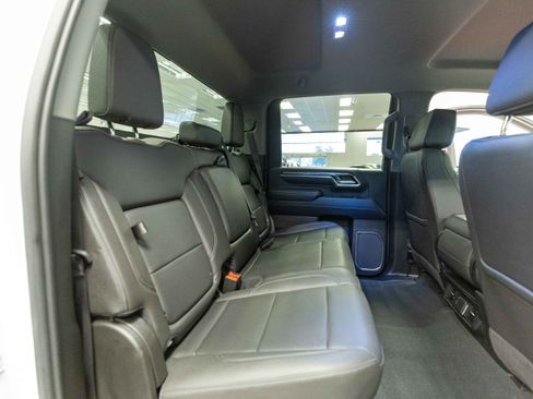 Used 2024 Chevrolet Silverado 3500 LTZ AWD/4WD image 17