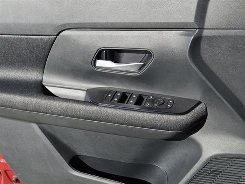 Used 2026 Nissan Kicks SV w/ SV Premium Package image 16