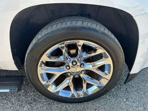Used 2020 GMC Yukon XL Denali w/ Denali Ultimate Package AWD/4WD image 16
