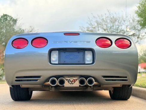 Used 2004 Chevrolet Corvette Convertible w/ Preferred Equipment Group image 5