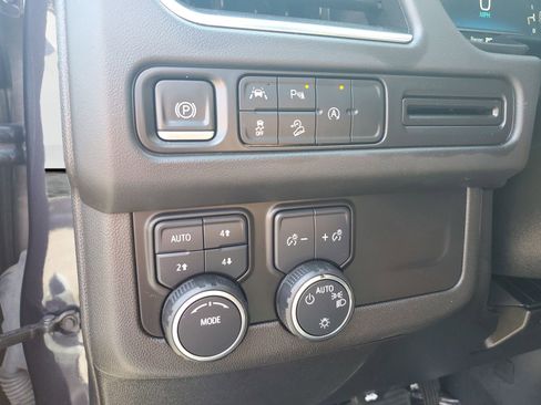 Used 2023 Chevrolet Tahoe Z71 AWD/4WD image 24