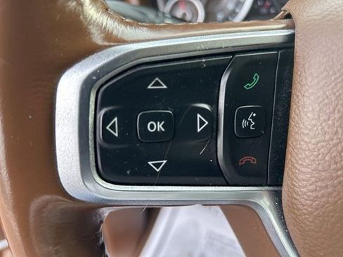 Used 2019 RAM 1500 Laramie image 17