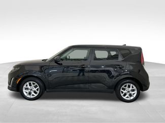 Used 2023 Kia Soul LX w/ LX Technology Package FWD video 2